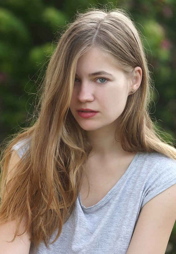 Есения, 23
